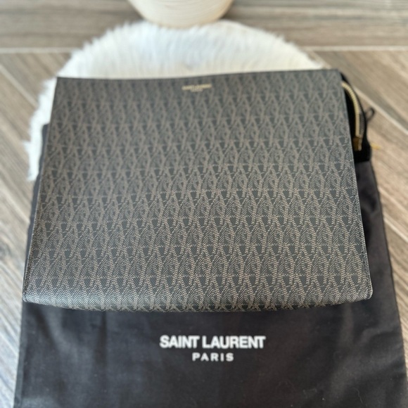 Saint Laurent Monogram Toiletry Bag - Picture 15 of 16